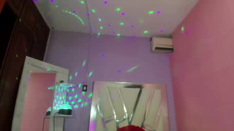 im_brittany_333 online show from May 27, 3:14 am