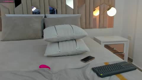 Caro   online show from October 8, 4:21 am