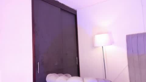 Charles online show from February 12, 9:32 pm