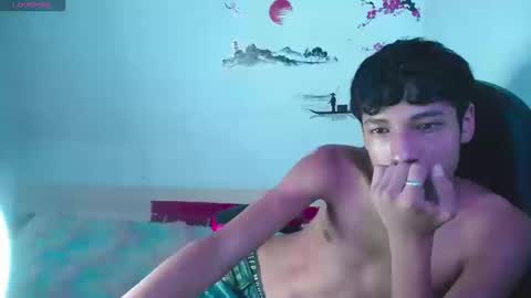 im_david01 online show from October 23, 7:34 pm