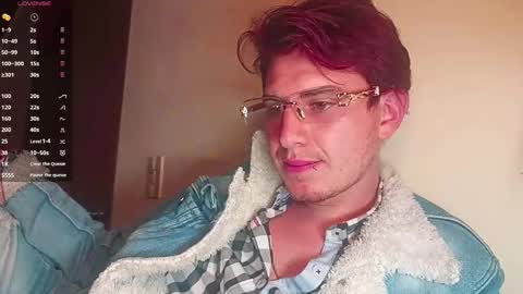 im_dereck_martinez_69 online show from October 1, 4:18 am