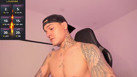 im_dominike online show from December 16, 12:48 am