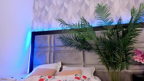  Im Gaia online show from February 8, 12:17 pm