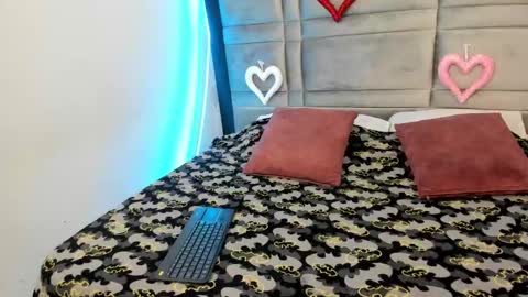  Im Gaia online show from February 12, 1:27 pm