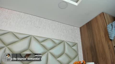  Im Gaia online show from November 20, 12:05 pm