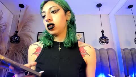  Im Gaia online show from December 22, 12:13 pm