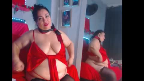 Snapshot of im_helenn_ chatting on December 28, 9:40 pm Hellen online show from December 28, 9:40 pm