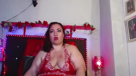 Snapshot of im_helenn_ chatting on February 8, 9:13 am Hellen online show from February 8, 9:13 am
