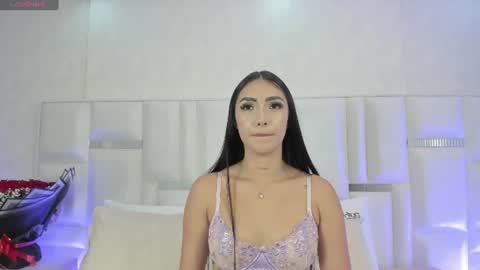 Snapshot of im_isabella1 chatting on July 8, 12:04 am im_isabella1 online show from July 8, 12:04 am
