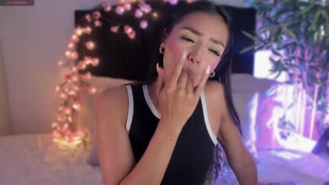 Snapshot of im_isabellaa chatting on May 20, 7:20 pm Isa online show from May 20, 7:20 pm