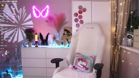 Kris online show from February 12, 1:09 am