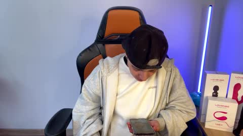 Laia online show from February 5, 9:18 pm