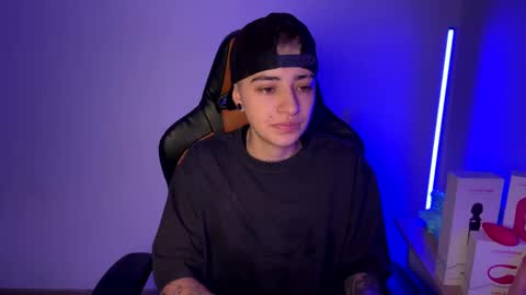 Laia online show from February 15, 10:11 am