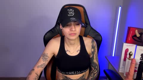 Laia online show from February 24, 11:30 pm