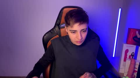 Laia online show from February 25, 6:58 am