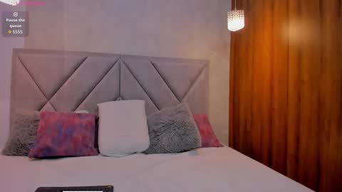 Manu  online show from December 17, 11:16 am