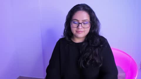 mei mei uwu online show from September 24, 9:40 pm