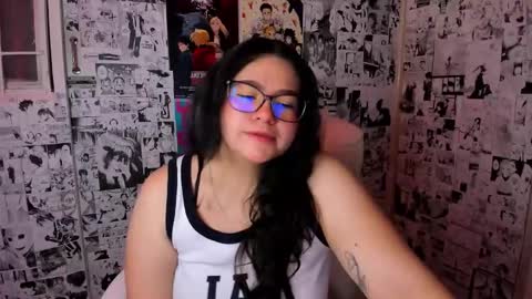 mei mei uwu online show from March 8, 9:51 pm