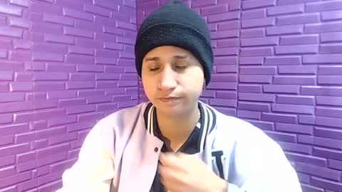 Snapshot of im_milan_rs chatting on January 18, 6:45 am im_milan_rs online show from January 18, 6:45 am