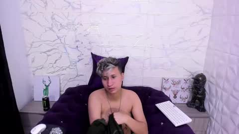 Snapshot of im_milan_rs chatting on January 21, 6:33 am im_milan_rs online show from January 21, 6:33 am