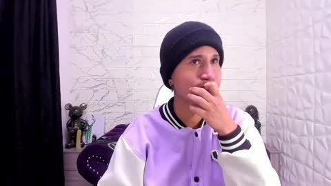 Snapshot of im_milan_rs chatting on February 10, 3:13 am im_milan_rs online show from February 10, 3:13 am