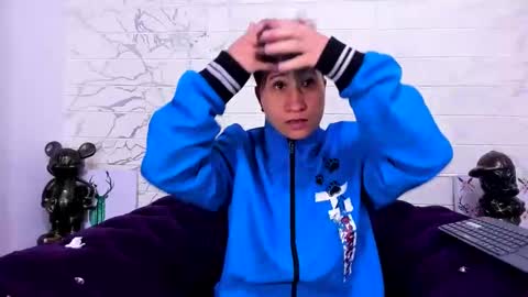 Snapshot of im_milan_rs chatting on February 15, 7:06 am im_milan_rs online show from February 15, 7:06 am