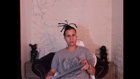 Snapshot of im_milan_rs chatting on February 23, 12:30 am im_milan_rs online show from February 23, 12:30 am