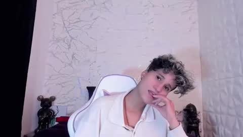 Snapshot of im_milan_rs chatting on March 8, 9:28 am im_milan_rs online show from March 8, 9:28 am