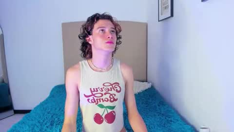 Perseo - Help me with 50 thumbs up online show from February 27, 9:26 pm