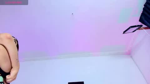 Snapshot of im_riley_ chatting on October 27, 7:18 pm im_riley_ online show from October 27, 7:18 pm