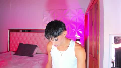 im_sebaslopez online show from March 6, 7:43 pm