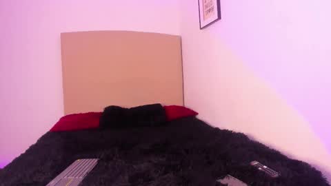 im tiffany  online show from February 18, 4:08 am