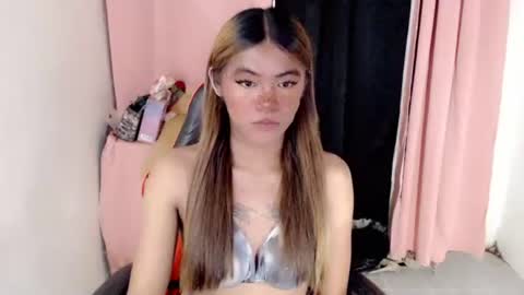 im_yourfairyannaxx online show from April 8, 9:15 pm