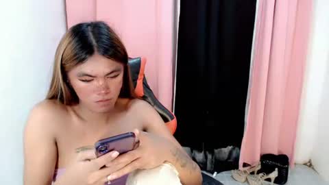 im_yourfairyannaxx online show from April 14, 12:49 am