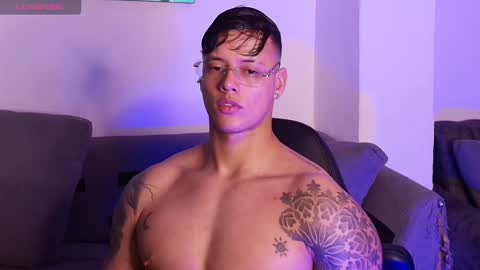 imconor online show from January 11, 8:47 pm