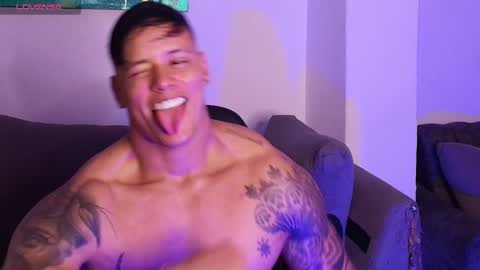 imconor online show from January 12, 9:09 pm