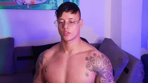 imconor online show from May 6, 11:32 pm
