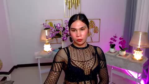 Ashley online show from December 20, 7:50 pm