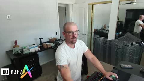 DJ Azra online show from March 2, 9:11 pm