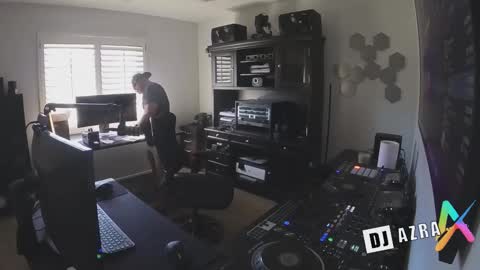 DJ Azra online show from October 29, 9:38 pm