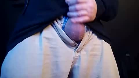 Iminyourroom online show from November 14, 9:19 am