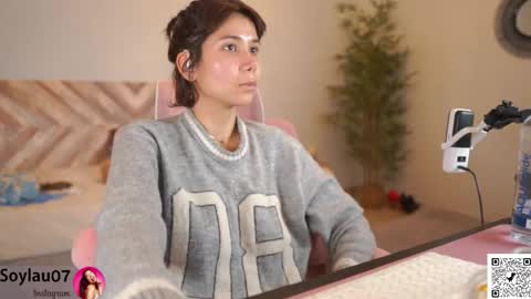 imjess_ online show from January 16, 7:23 am