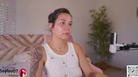 imjess_ online show from June 20, 7:44 am