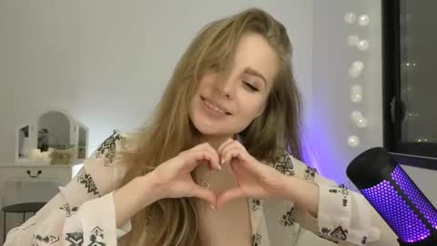 ImKeira online show from January 15, 10:35 pm