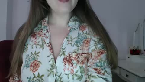 Pola online show from February 16, 9:59 pm