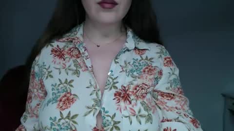 Pola online show from February 5, 9:41 pm