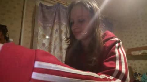 Ellie online show from March 1, 12:40 pm