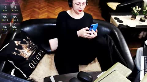 Empress online show from April 3, 8:51 pm