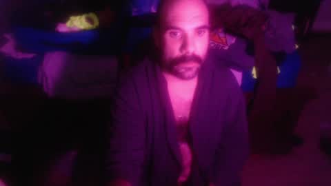 Snapshot of imthatfnguy chatting on December 5, 11:40 pm I use to be imeverythingandnothing online show from December 5, 11:40 pm