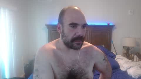 I use to be imeverythingandnothing online show from December 8, 3:24 pm